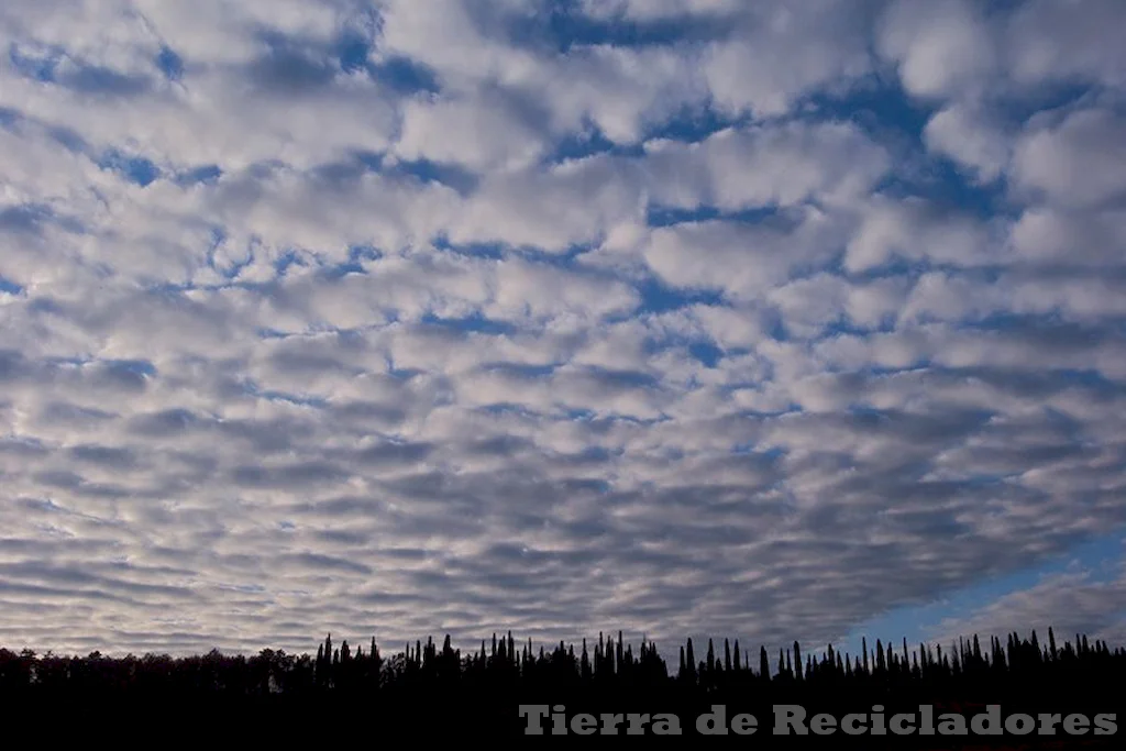 Nubes estratos en todo el mundo