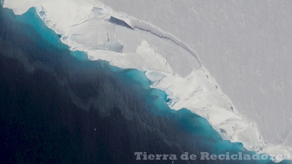 La plataforma flotante es clave para el equilibrio glacial