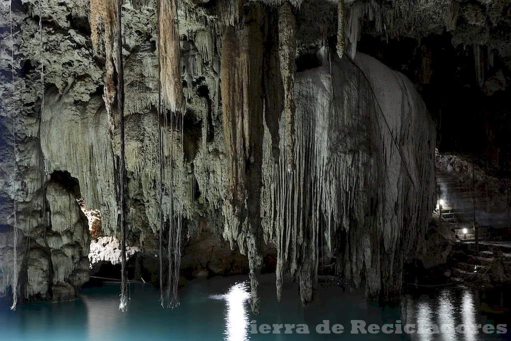 Formaciones naturales que se crean en cuevas