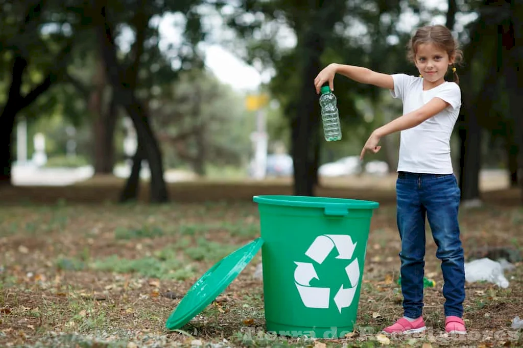 No, reciclar y reutilizar tienen objetivos diferentes